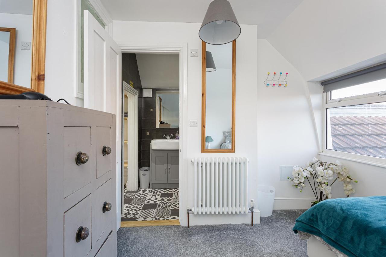 At The Heart & Soul Of Southsea Apartment Portsmouth Ngoại thất bức ảnh